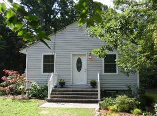 122 Beach Rd, Wading River, NY 11792