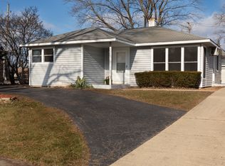 3610 Fremont St, Rolling Meadows, IL 60008