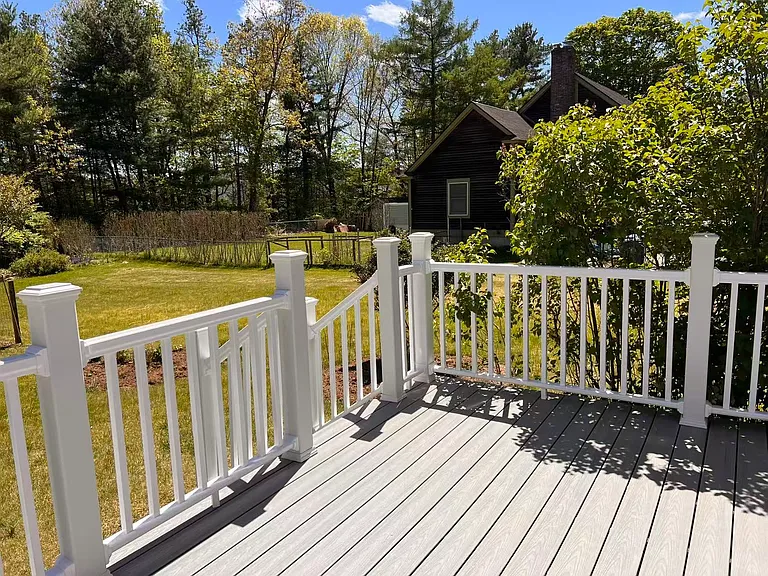 Meadowbrook Ln — Photo 10