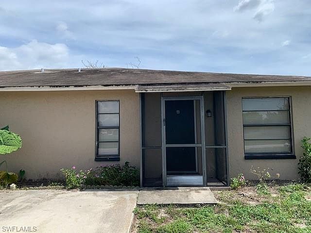 1st image of 610 SE 10th St