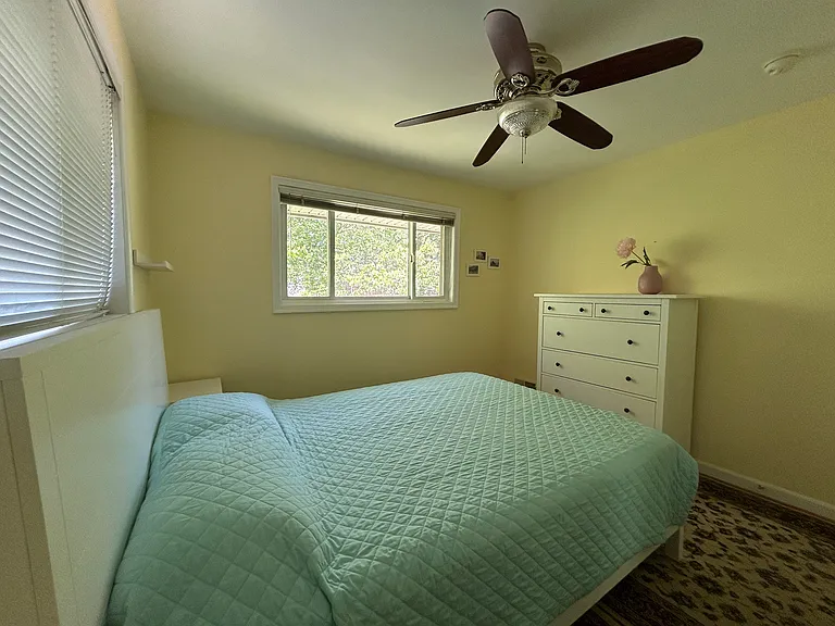 10213 Conover Dr — Photo 32