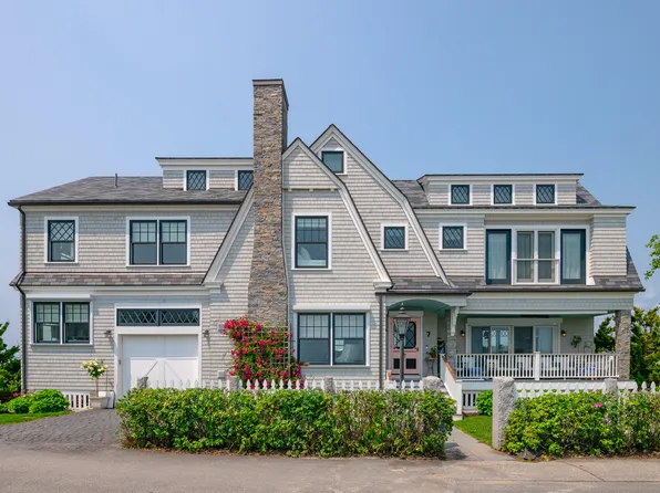 7 Lords Point Road, Kennebunk, ME 04043