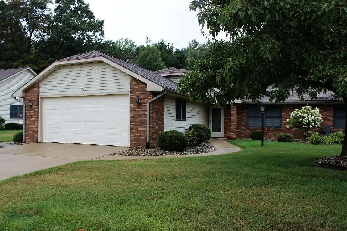 1123 Lakewood Hills Dr photo 1
