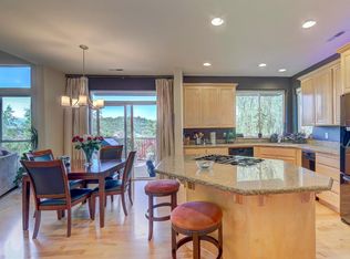 4680 Cloudcrest Dr, Medford, OR