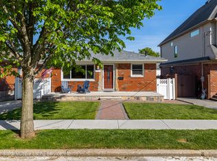 210 Maybury Ave, Staten Island, NY 10308