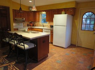 4 Madison Trl, Hopatcong, NJ 07843