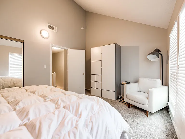 8040 Halsey St — Photo 11