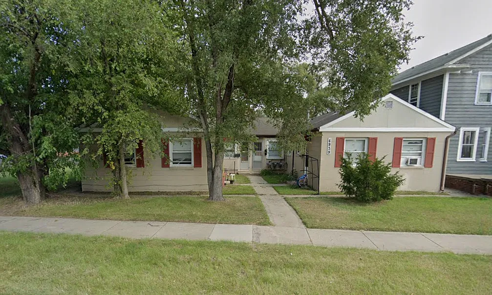 4939 S Wayne Rd — Photo 1