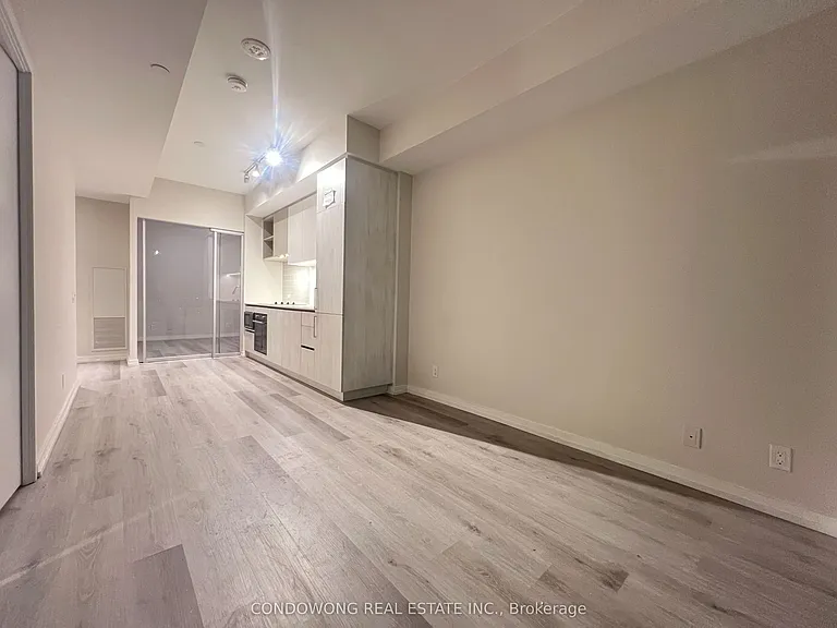7890 Jane St #2808 — Photo 4