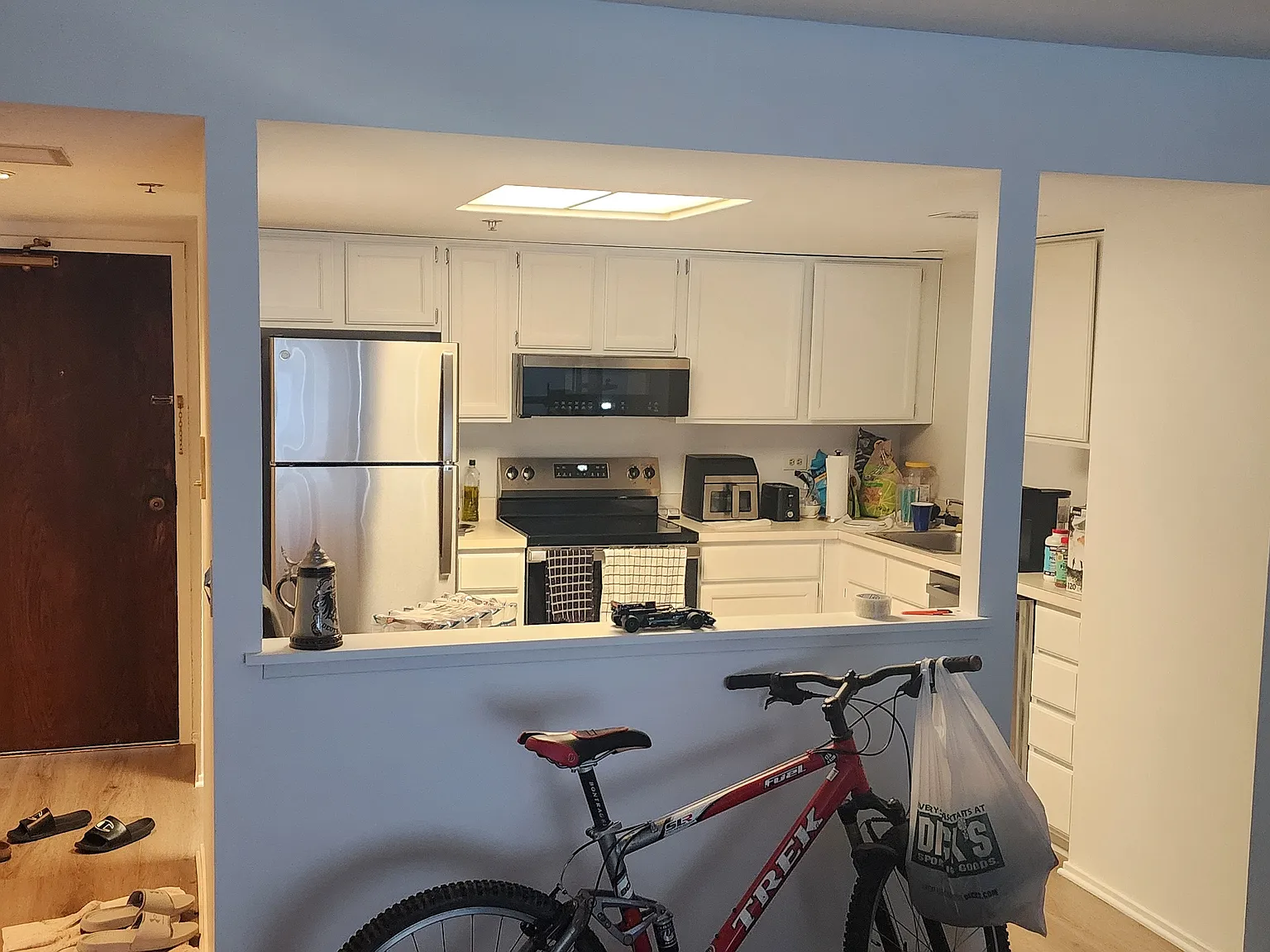 1 bed, 1.5 bath, 950 sqft, $1,975 — Photo 4