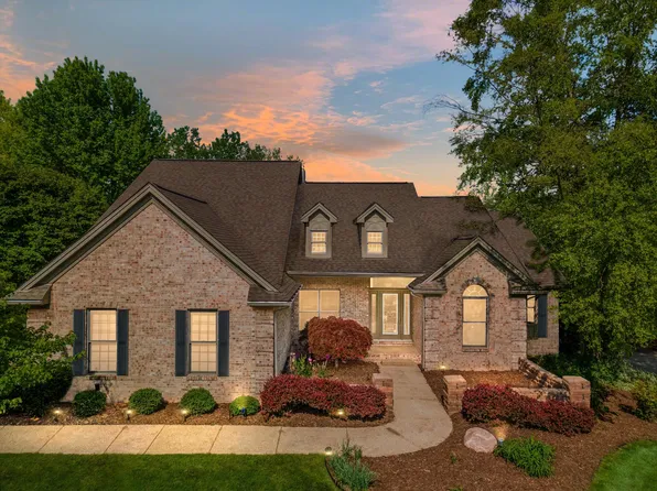 4741 Sawgrass Dr W, Ann Arbor, MI 48108