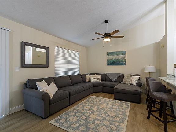 5th image of 10000 SW 52nd Ave APT 60