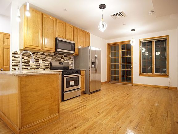 2nd image of 187 18th St #2E