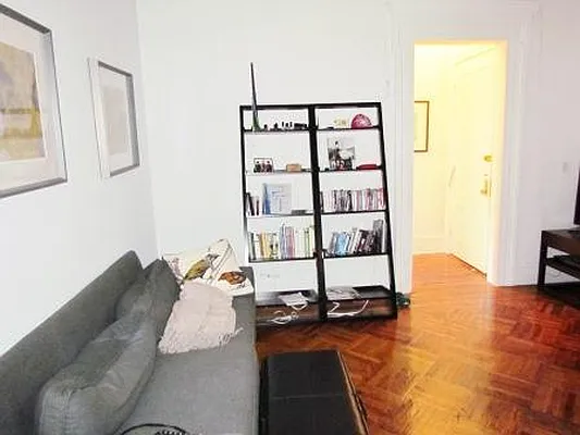 Rented by Mark David | media 53