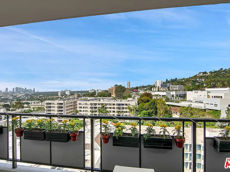 1155 N La Cienega Blvd #1103 — Photo 14