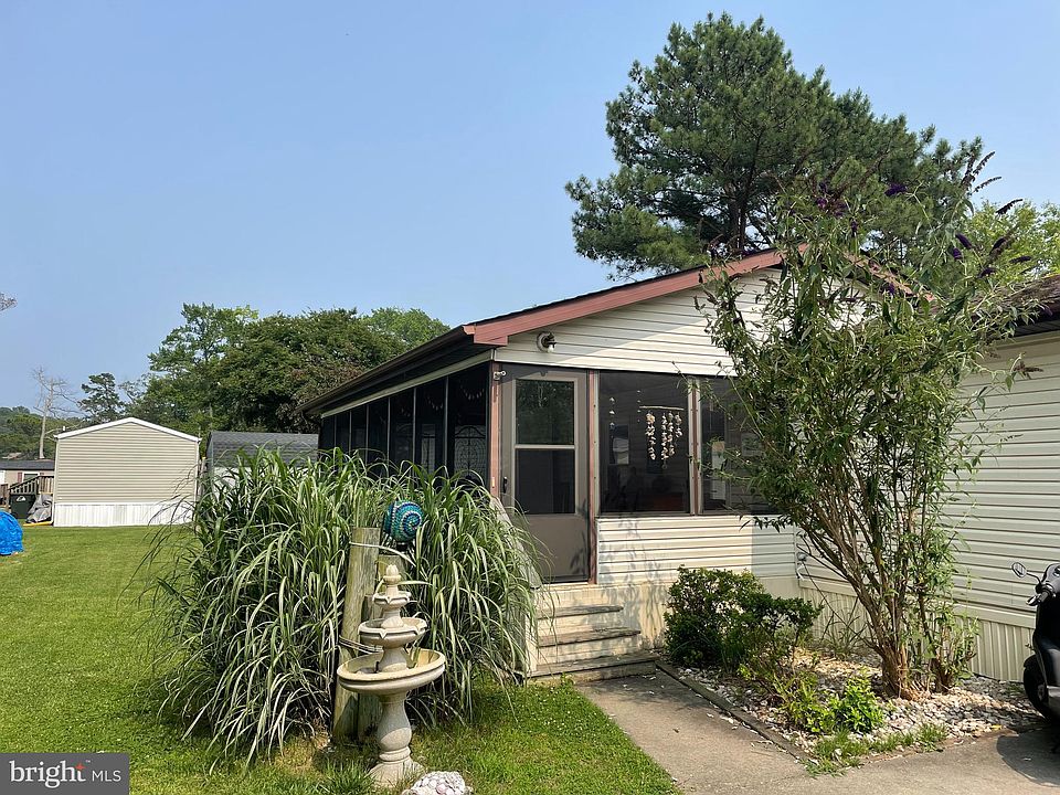 1st image of 21229 M St #21850