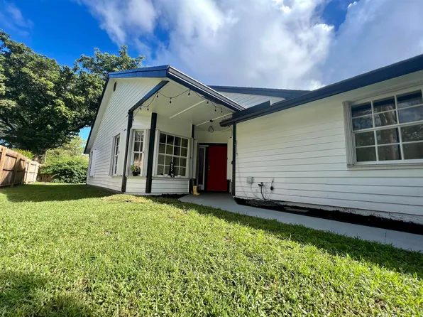 465 Goldenwood Way, Wellington, FL 33414