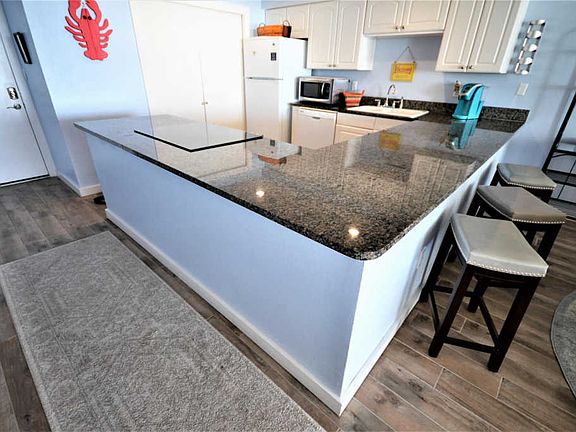 4th image of 900 Gulf Shore Dr Unit 1073