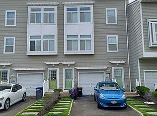 175 Sea Grass Ln FLOOR 3, Arverne, NY 11692