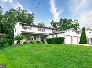 33 S Syracuse Dr, Cherry Hill, NJ 08034