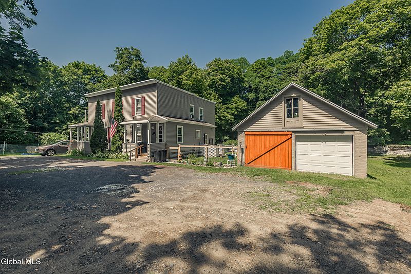 2nd image of 22-24 Hewitt Street