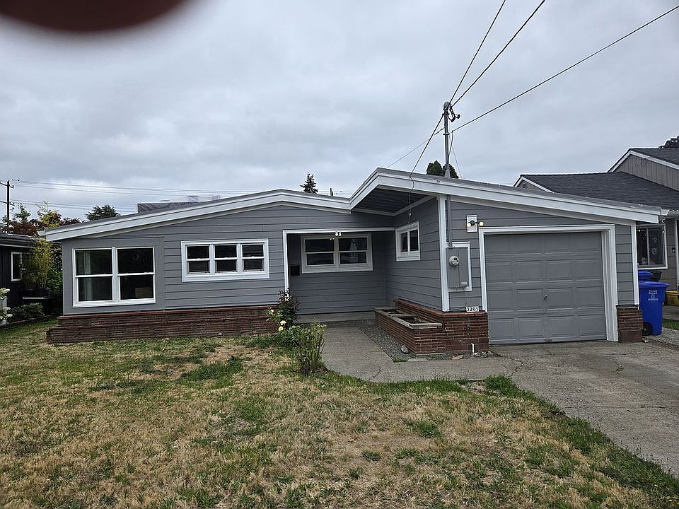 1st image of 3205 NE 83rd Ave