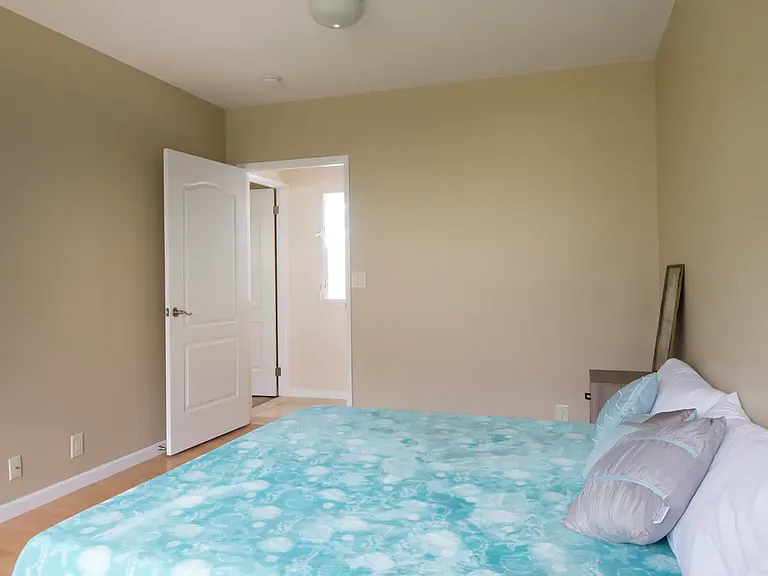 952 Lawelawe St — Photo 12