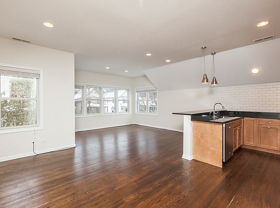 5th image of 1320 Ashland Ave