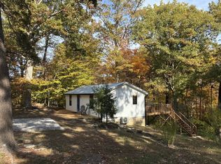 318 Woodland Dr, Mammoth Cave, KY 42259