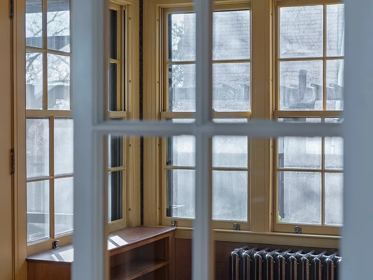 27 Highview Pl — Photo 16