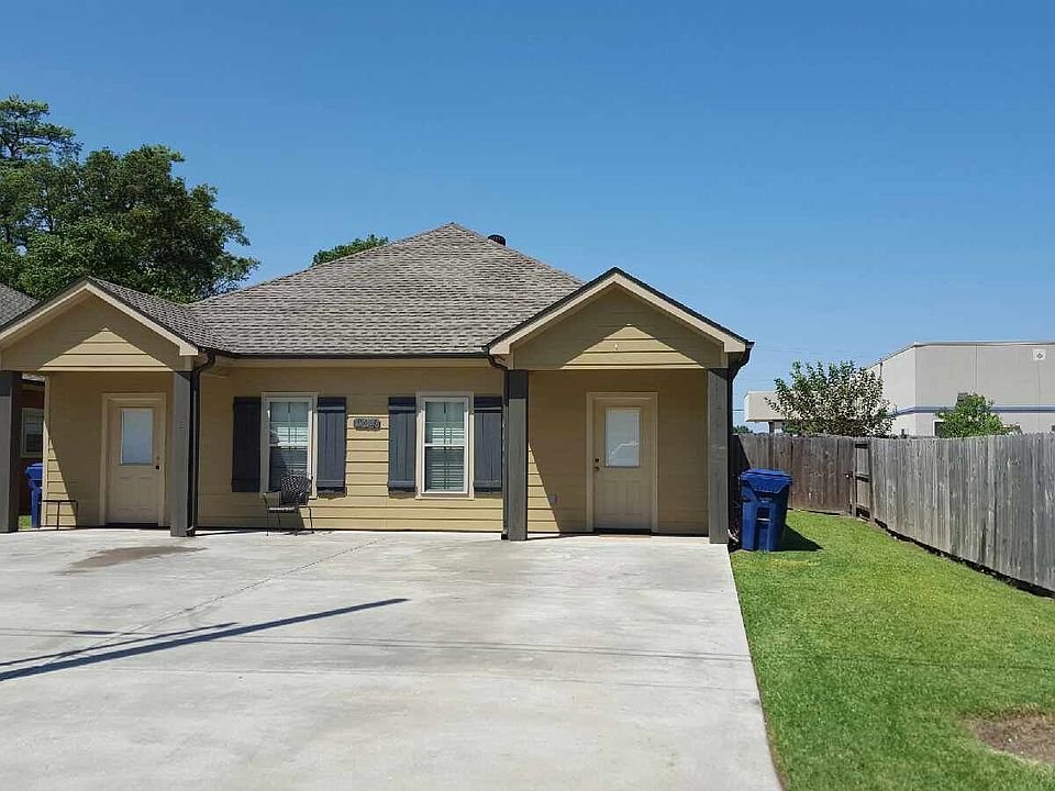 304 Ellender #1 Exterior
