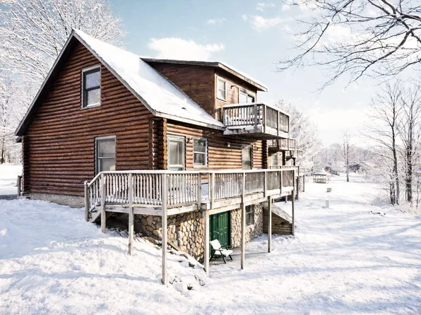 2467 Beaver Creek Dr, Gaylord, MI 49735