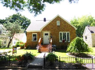 1061 Kellogg St, Green Bay, WI 54303