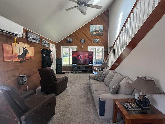 3rd image of 7368 Logsden Rd