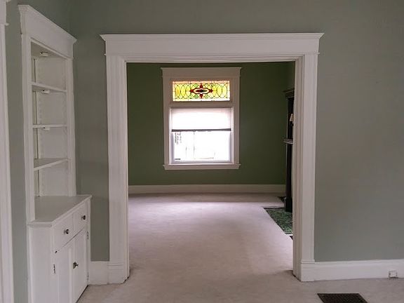 4th image of 4013 Catherine Ave