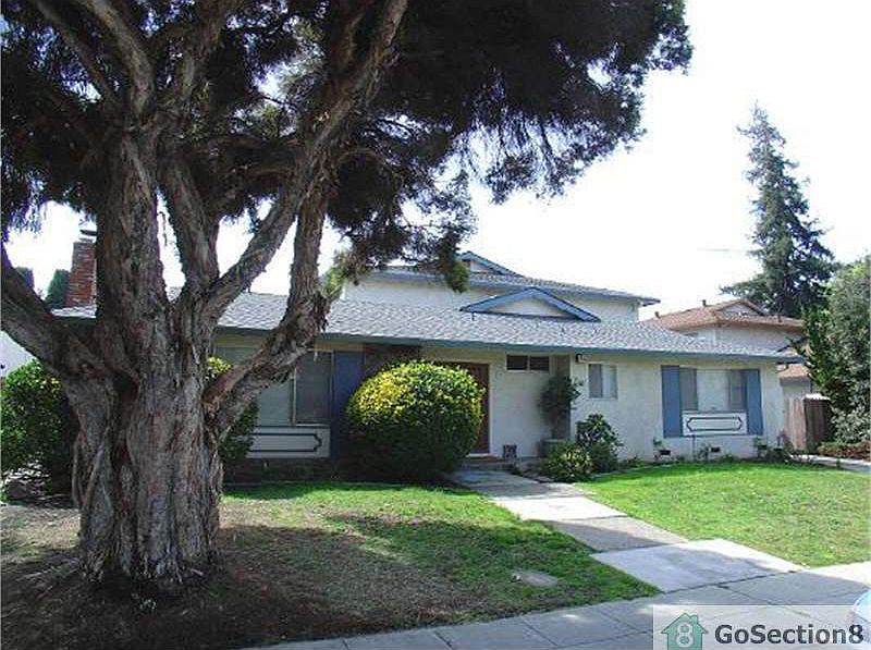 1st image of 650 Belladonna Ct APT 1