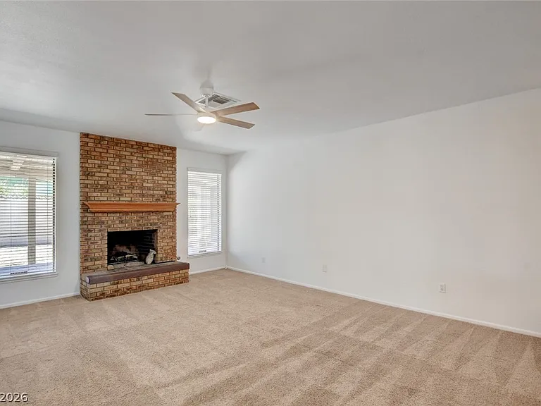 804 Glen Abbey Cir — Photo 5
