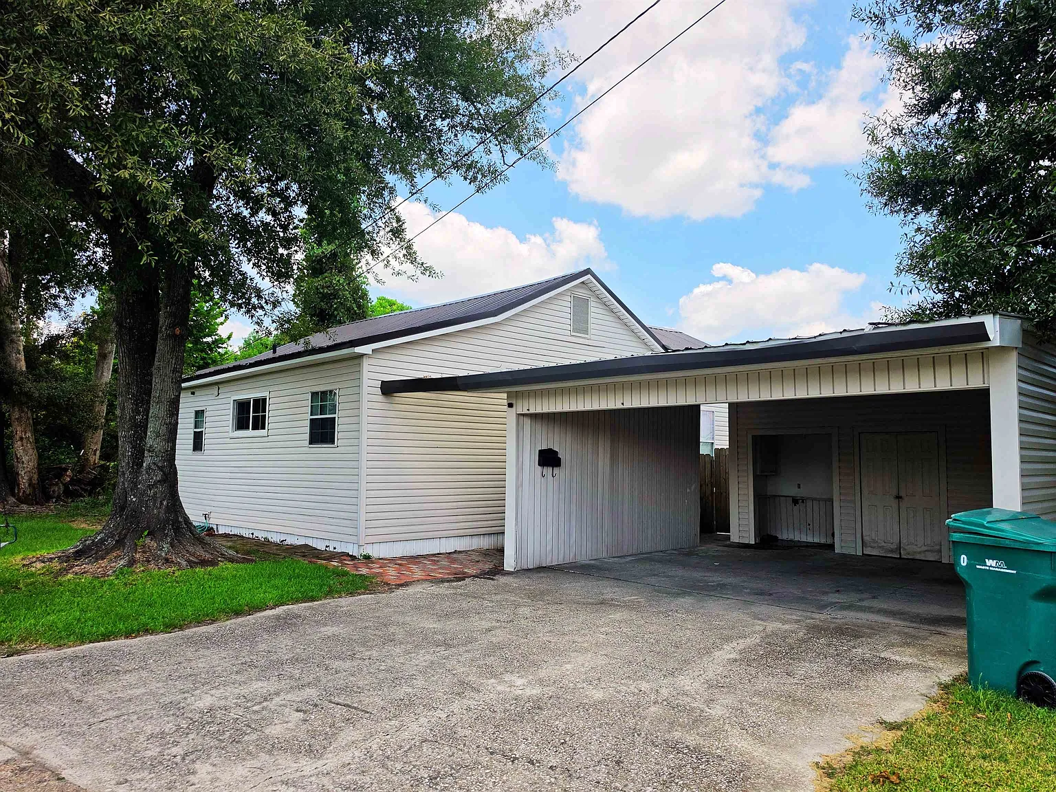 2 bed, 1119 sqft, $1,350 — Photo 2