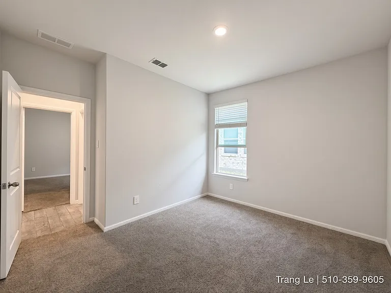 8636 Centerboard Ln — Photo 32