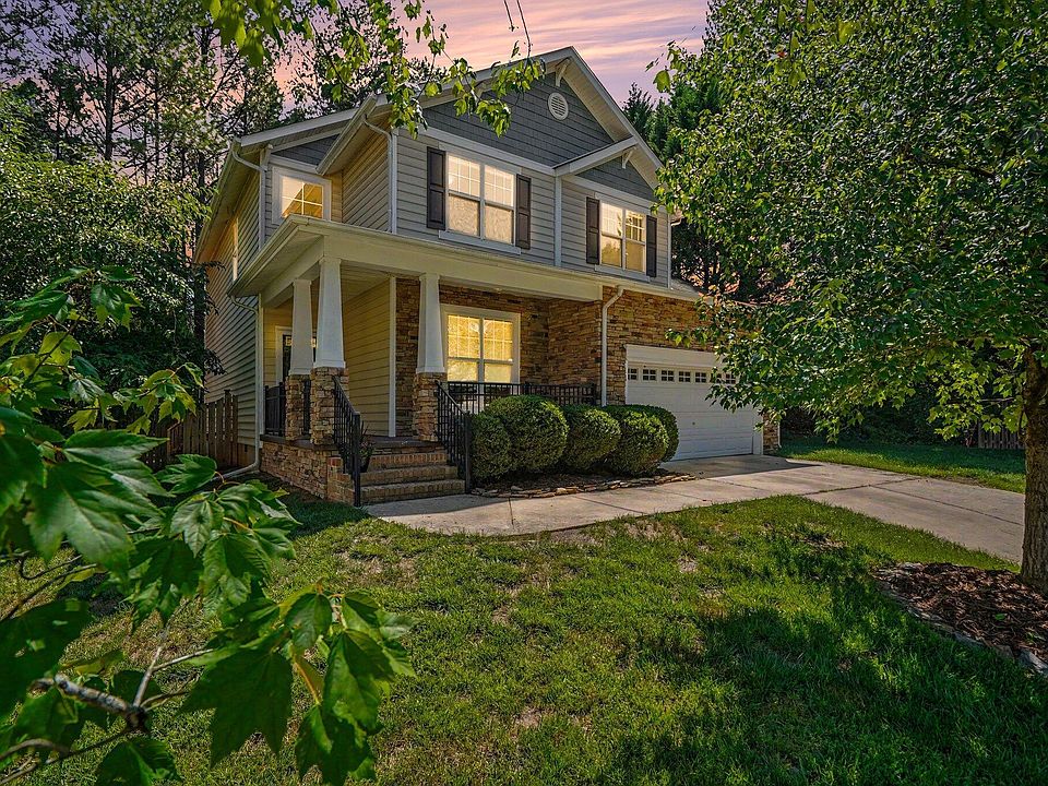 1st image of 6 Silverbell Ct