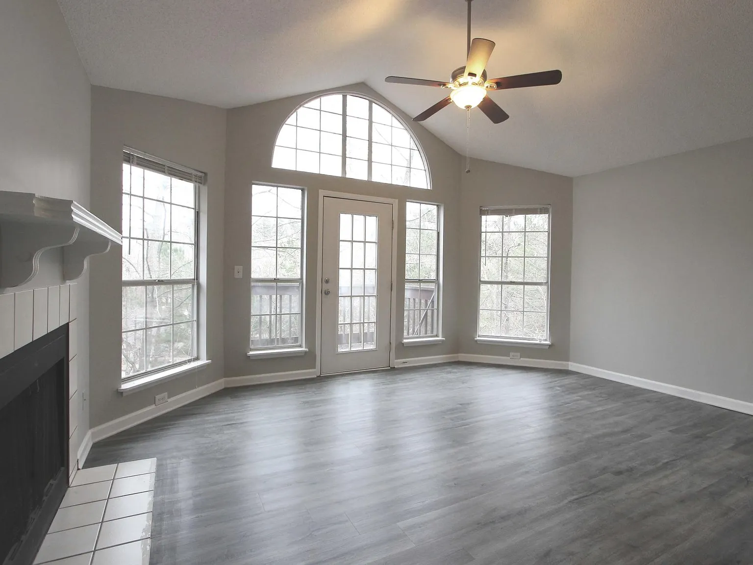 2 bed, 880 sqft, $1,495 — Photo 3