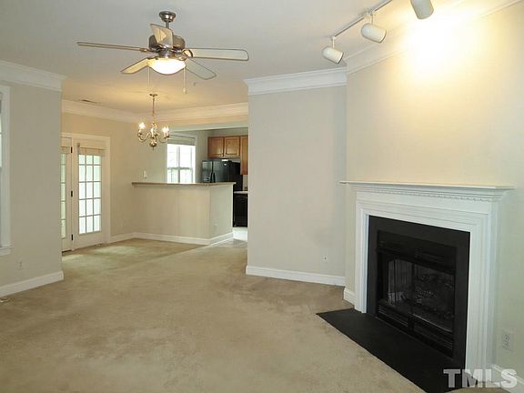 4th image of 1124 Arborgate Cir #1124