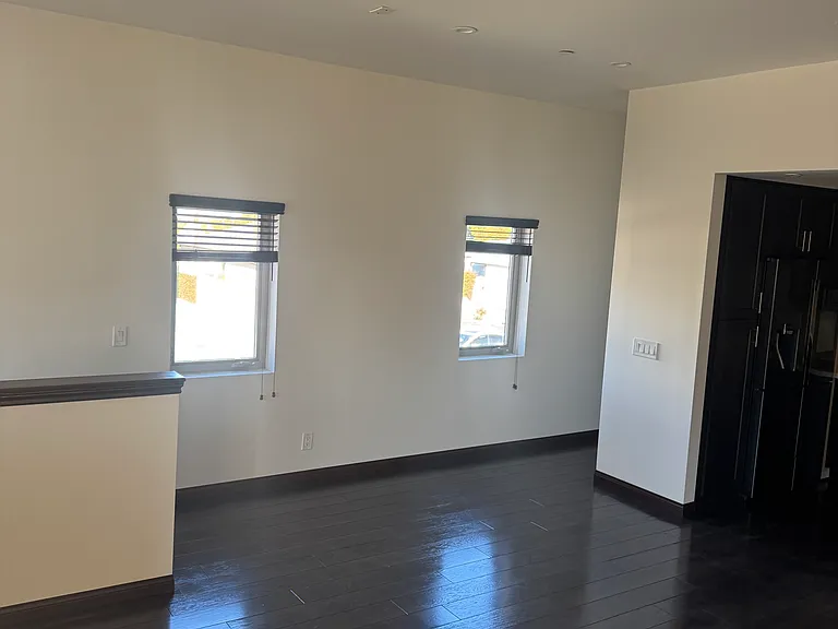 14947 W Magnolia Blvd — Photo 3