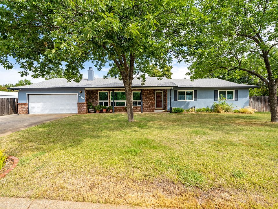 20186 Woodcrest Dr-1