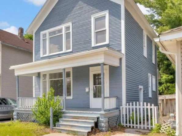 917 Saint Clair St, Port Huron, MI 48060