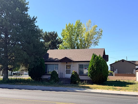 5th image of 2775 W 1390 N