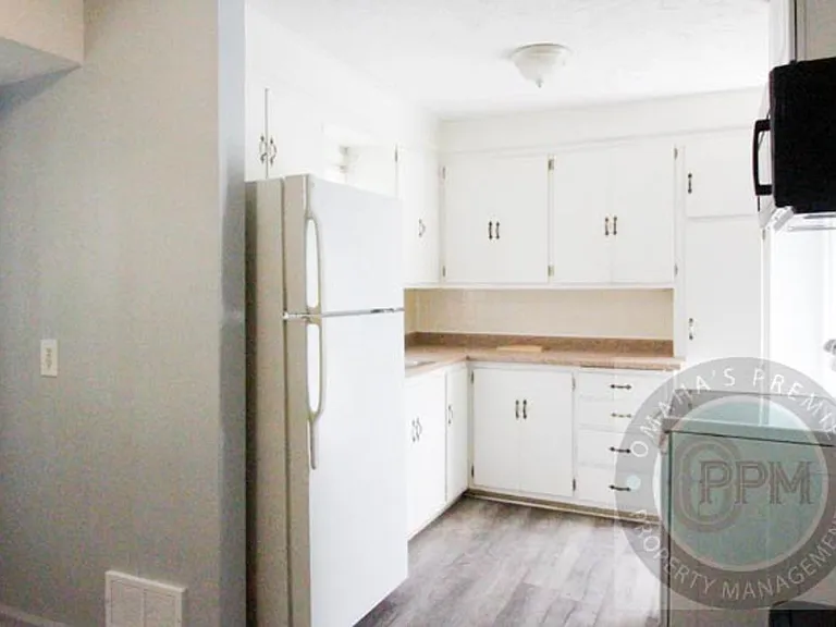 3305 N 55th St — Photo 5