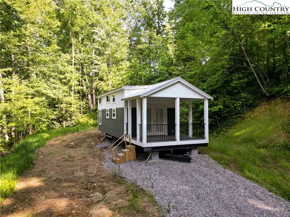 201 Mining Ridge Road, Mountain City, TN 37683