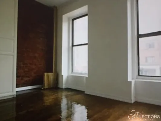 Rented by City Connections Realty | media 14