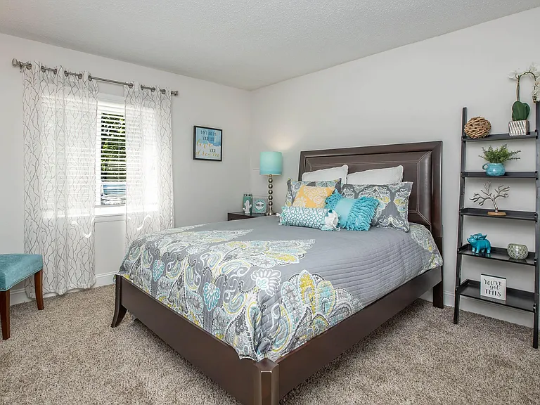 Nob Hill Apartment Homes — Photo 7